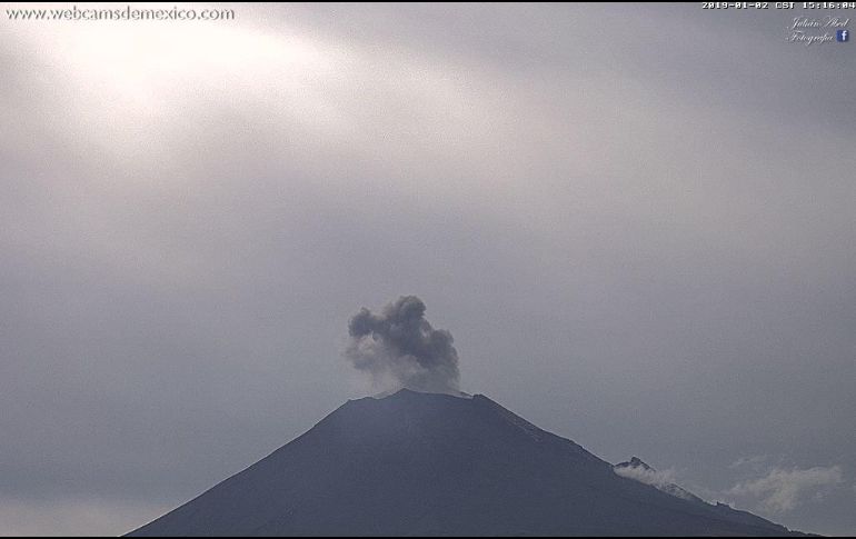 Los sistemas de monitoreo del coloso reportan 140 exhalaciones y tres sismos volcanotectónicos con magnitudes entre 1.6 y 2.1. TWITTER/ @Popocatepetl_MX