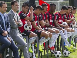 Osvaldo Martínez, Jesús Isijara, Anderson Santamaría, Jorge Segura, Ulises Torres, Cristian Cálix, Darío Burbano y Ulises Zurita posaron ante los medios este jueves. MEXSPORT/C. de Marchena