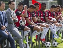 Osvaldo Martínez, Jesús Isijara, Anderson Santamaría, Jorge Segura, Ulises Torres, Cristian Cálix, Darío Burbano y Ulises Zurita posaron ante los medios este jueves. MEXSPORT/C. de Marchena