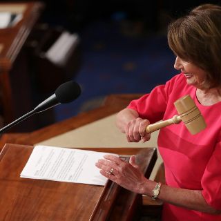 Demócratas de EU aprueban plan para reabrir gobierno, sin muro