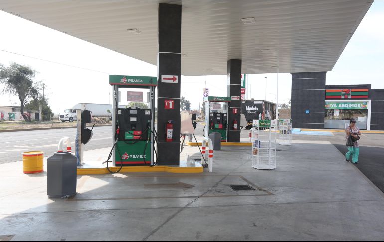 Según estimaciones de las gasolineras afectadas, podría haber hasta 150 estaciones de servicio cerradas por la falta de combustible en toda la Zona Metropolitana de Guadalajara. EL INFORMADOR/Archivo