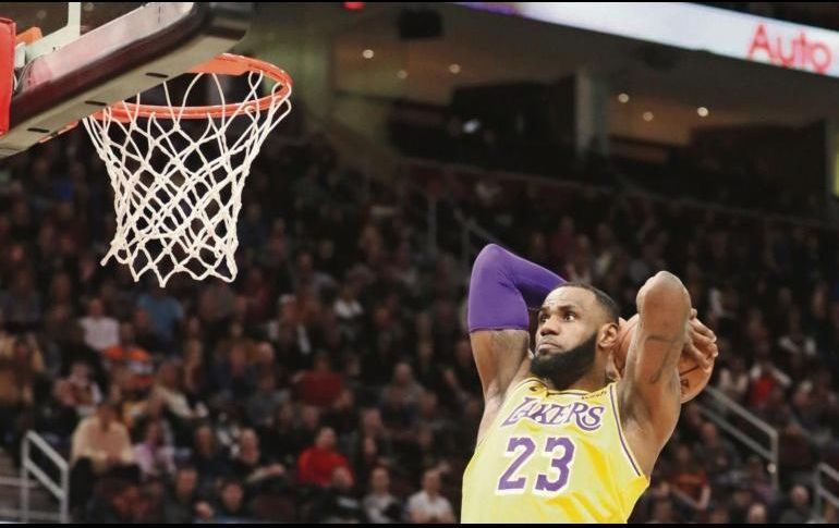 Los Lakers tienen una foja de 1-3 sin James en la alineación. AP/ARCHIVO
