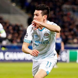 Lozano permanecerá en el PSV hasta el verano