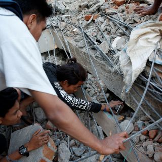 Golpea sismo de 7.0 grados este de Indonesia