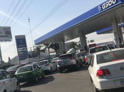 La Presidencia Municipal informó que la mañana de este domingo había gasolina en 32 gasolineras de más de 200 que operan en la ciudad. SUN