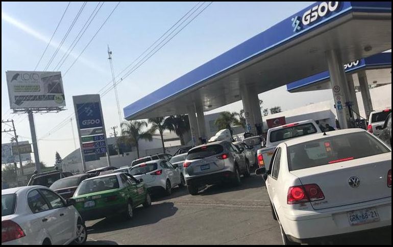 La Presidencia Municipal informó que la mañana de este domingo había gasolina en 32 gasolineras de más de 200 que operan en la ciudad. SUN