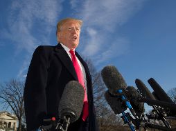 Trump dijo que el vicepresidente Mike Pence y los representantes demócratas, Chuck Schumer y Nancy Pelosi, tuvieron una reunión productiva. AP /A. Brandon