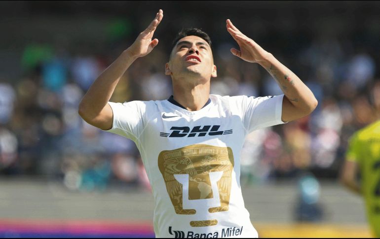 Felipe Mora reacciona después de que su gol fue invalidado por el VAR. EL UNIVERSAL