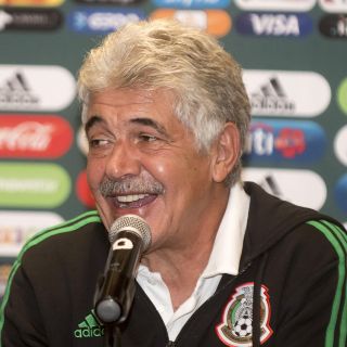 Ricardo Ferretti se pone a las órdenes de Martino