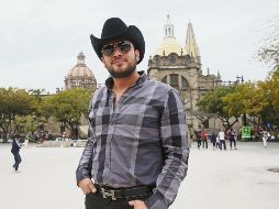 El cantante quiere estar más cerca de sus seguidores a través de www.elgalloelizalde.com. EL INFORMADOR