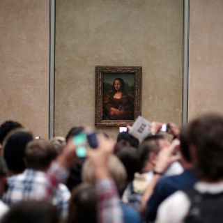 Italia "bloqueará" préstamos de obras de Da Vinci al Louvre