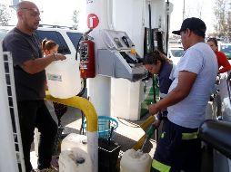 Juan Pablo Castañón dijo que se espera un plan de emergencia mientras se soluciona el desabasto. EFE/F. Guasco