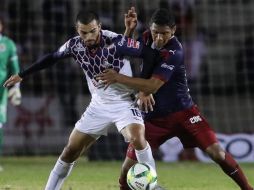El partido entre Chivas y Cimarrones tuvo la particularidad de enfrentar a 22 mexicanos, pues ambos equipos tienen como política sólo alinear nacionales. INSTAGRAM/Chivas