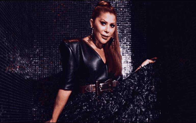 No es la primera vez que el rostro de la intérprete genera críticas en redes sociales. INSTAGRAM / laguzmanmx