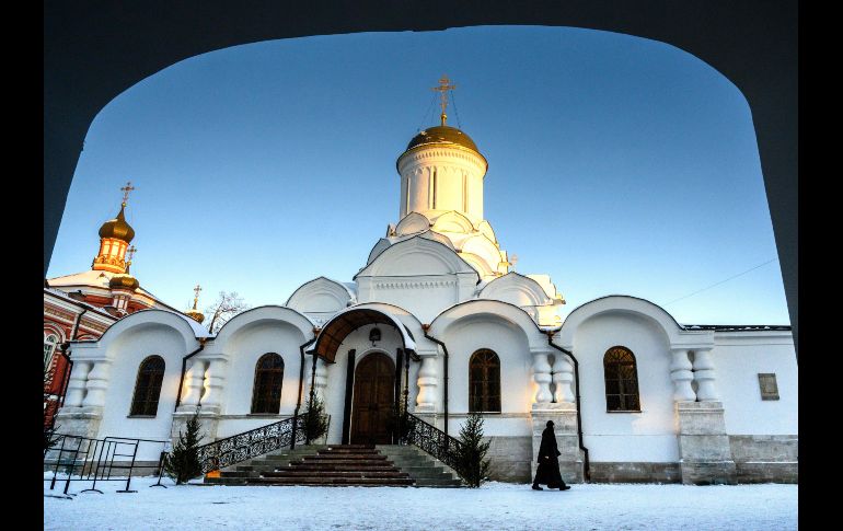 El monasterio del templo Rozhdestvensky se ve en Moscú, Rusia. AFP/M. Antonov