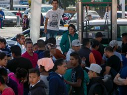 Aureoles insistió que es importante que el gobierno federal y Pemex informen a la ciudadanía de cuándo se restablecerá el servicio de gasolina. AFP/E. Castro