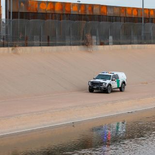 Construir el muro que pide Trump llevaría 10 años