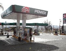 Lomelí reconoció que no es adecuada la infraestructura terrestre en Jalisco para que las pipas transporten la gasolina a las estaciones de servicio sin combustible. EL INFORMADOR/ ARCHIVO