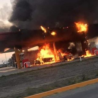 Se incendia gasolinera en Ocotlán