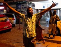 Habitantes de Kinshasa celebran el triunfo de Tshisekedi, un resultado histórico en el país. AP/J. Delay