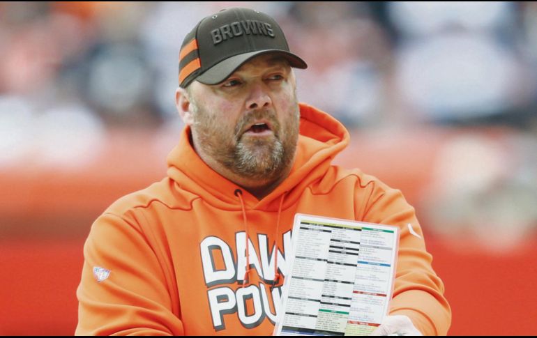 Freddie Kitchens coordinó el ataque de los Browns durante la mitad de la campaña. AP / R. Schwane