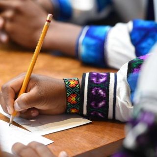 Falta de traductores, obstáculo para rescatar lenguas indígenas