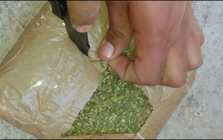 Detalló que al revisar la bolsa los elementos castrenses aseguraron de su interior aproximadamente un kilogramo de mariguana y 700 gramos de metanfetamina. NTX/ ARCHIVO