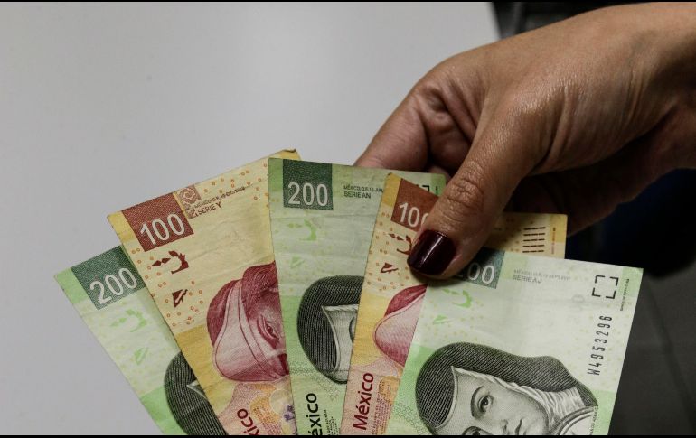 En el cierre de la semana, el tipo de cambio llegó de forma momentánea a un mínimo en el año de 19.0599 pesos por dólar. EL INFORMADOR/ARCHIVO