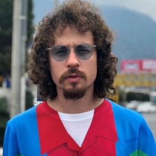 Luisito Comunica niega búsqueda de gubernatura interina de Puebla