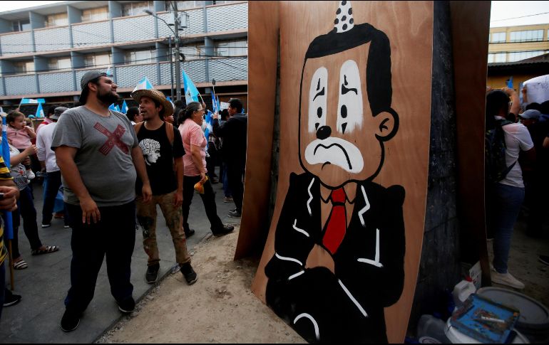 Vista de una pintura satírica que representa a Jimmy Morales, durante una marcha para defender el acuerdo del Gobierno y la ONU sobre la Comisión Internacional Contra la Impunidad en Guatemala. EFE/E. Biba
