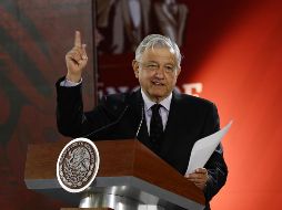 López Obrador reitera que aquellos servidores públicos que tengan procesos penales abiertos continuarán hasta que la autoridad decida en su favor o en contra. NTX / A. Monroy