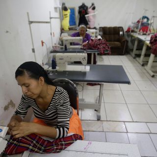 López Obrador anuncia un millón de créditos para comerciantes