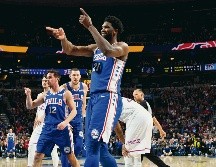 Joel Embiid encabezó a los 76ers con 31 puntos. AFP. J. Garrabrant