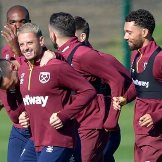 ''Chicharito'' Hernández regresa a entrenar con el West Ham