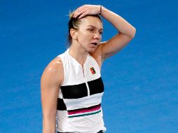 La número uno mundial, la rumana Simona Halep, tuvo que luchar durante tres sets, para ganar por 6-3, 6-7 (5/7) y 6-4, a la estadounidense Sofia Kenin. AFP / D. Gray