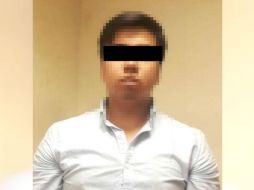 Los policías aseguraron dentro del automóvil una sub ametralladora calibre 9mm, una pistola tipo revólver calibre 38 súper, dos marros y se recuperó parte de las alhajas robadas. TWITTER/ @FiscaliaJal