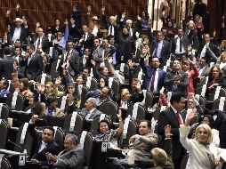 Dunyaska denunció que, antes de iniciar la sesión extraordinaria, se generó un documento anexo de cambios de última hora y modificó el dictamen que fuera presentado el mes pasado. EFE/M. Guzmán