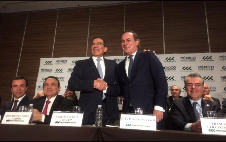 En la imagen el nuevo presidente del CCE, Carlos Salazar (izq) y Juan Pablo Castañón (der). TWITTER / @cceoficialmx