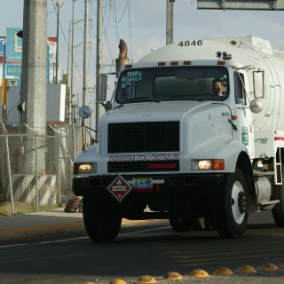 Dan a conocer requisitos para ser conductor de pipa de Gasolina