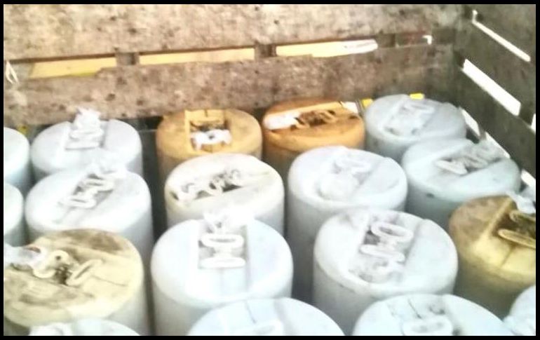 El presunto traficante de hidrocarburos, el vehículo y el hidrocarburo fueron puestos a disposición del Ministerio Público federal que inició la carpeta de investigación. TWITTER / @FGEChiapas