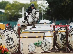 Francisco Pasquel monta a “Coronado” durante la Copa Audi, competencia celebrada a 1.50 metros. EL INFORMADOR / F. Atilano