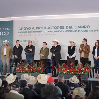 Guardan en Jalisco minuto de silencio por víctimas de explosión en Hidalgo