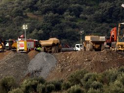 La posibilidad de que el menor haya quedado atrapado en una cavidad con aire es lo que mantiene la esperanza de los rescatistas. EFE
