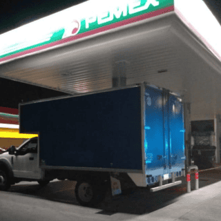 Clausuran gasolinera en Guadalajara; detienen a dos