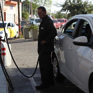 Profeco reporta precios estables de gasolinas pese a desabasto
