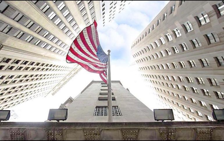 El NYSE Composite retrocede 39.40 puntos, al colocarse en 11 mil 981.53 unidades. FACEBOOK / NYSE