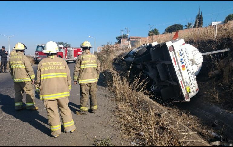 El percance ocurrió en el Nuevo Periférico, a 500 metros de la carretera libre a Zapotlanejo. ESPECIAL / Protección Civil Jalisco