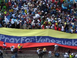 La fracción perredista pidió evitar llegar a la guerra entre los venezolanos. AFP/R. Arboleda