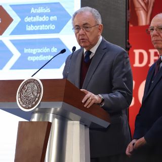 No quiero especular, dice Monreal sobre caída de helicóptero