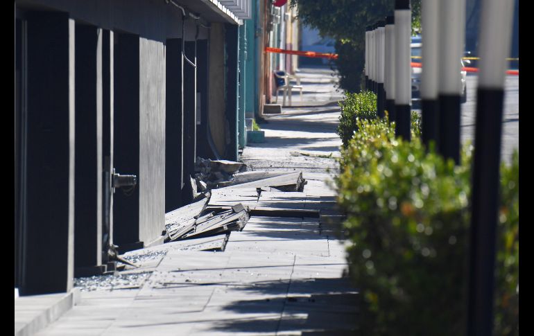 El edificio se hundió aproximadamente 60 centímetros durante la madrugada de este jueves de 2019. SUN/A.Martínez
